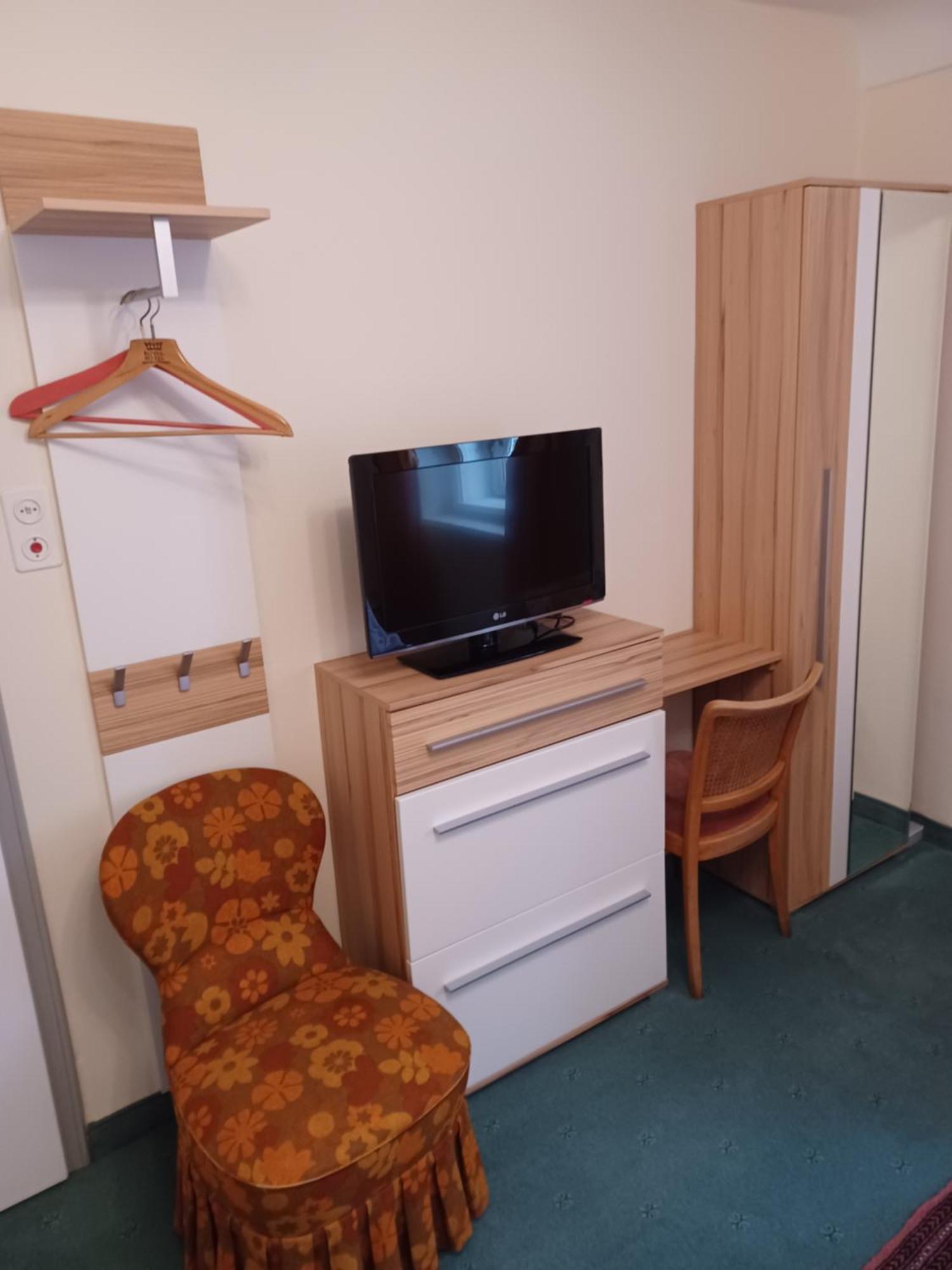 באד הופגסטין Hotel Austria מראה חיצוני תמונה