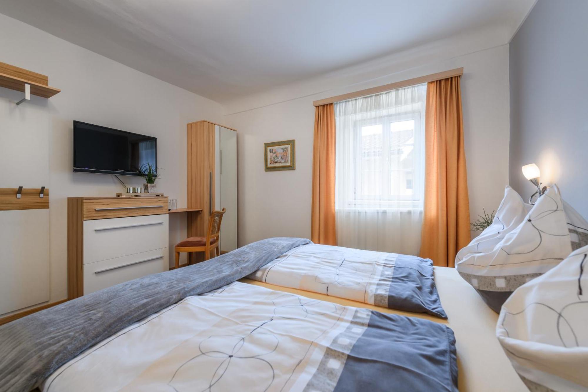 באד הופגסטין Hotel Austria מראה חיצוני תמונה